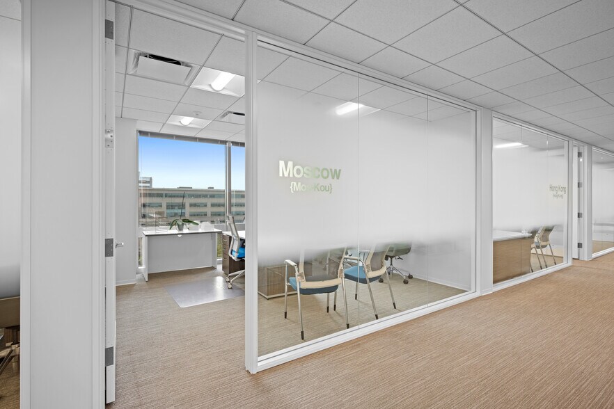 More Photos Of 301 N Lake Ave, Pasadena Office For Lease