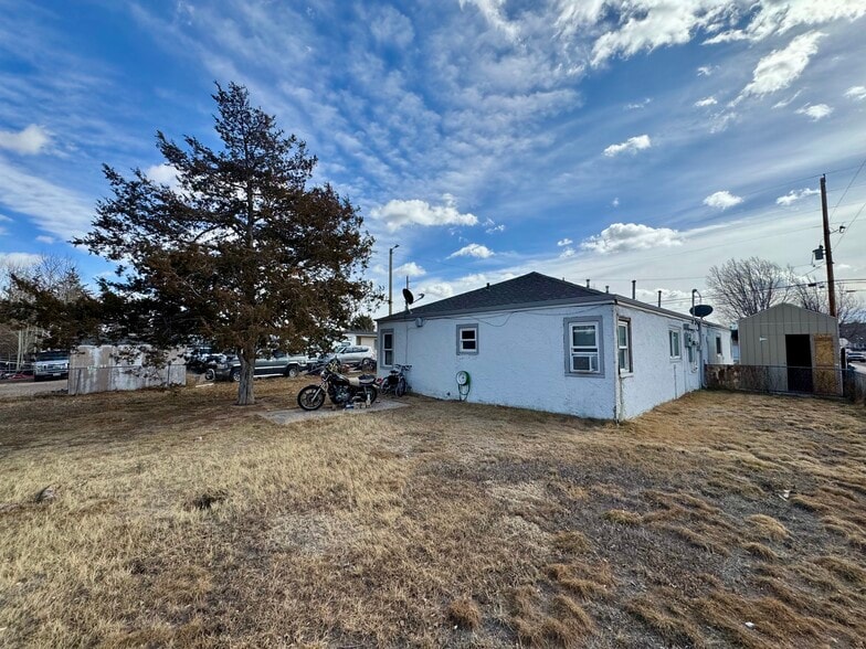 More Photos Of 4202 Cheyenne St, Cheyenne Multifamily For Sale