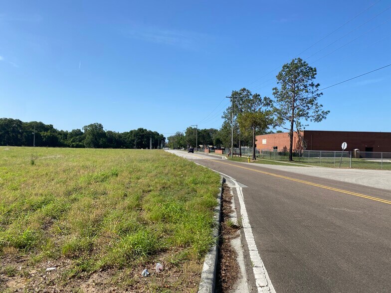 More Photos Of 1005 N Kingsway Rd, Seffner Land For Sale