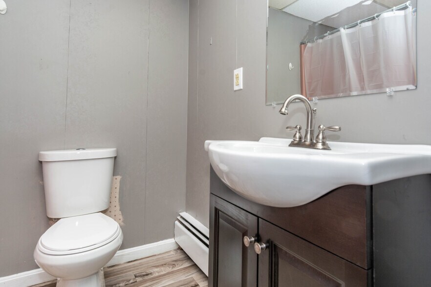 More Photos Of 115 W Mulberry St, Baltimore Office Residential For Sale