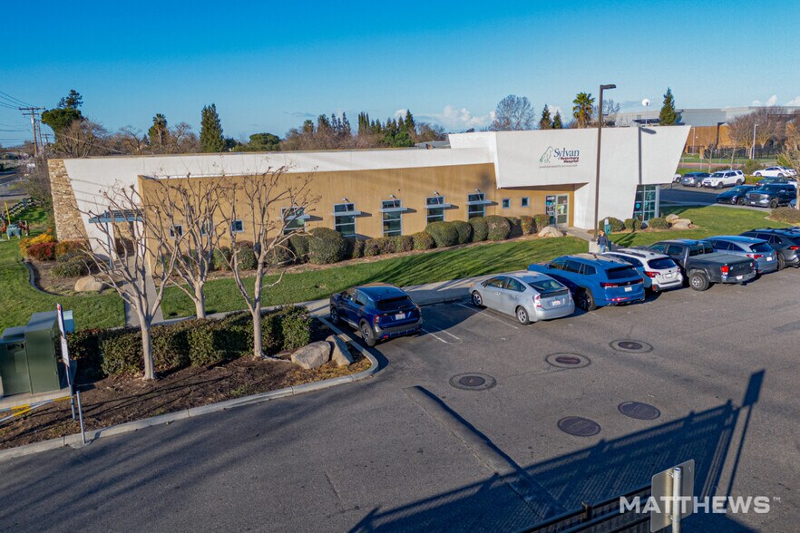 More Photos Of 3520 Roselle Ave, Modesto Office For Sale
