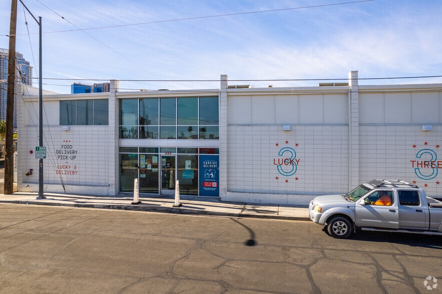 More Photos Of 333 W Saint Louis Ave, Las Vegas Restaurant For Lease