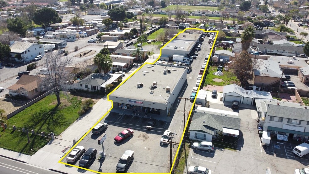 More Photos Of 26035 Baseline, San Bernardino Freestanding For Sale