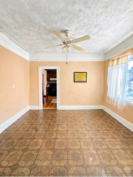 More Photos Of 7215 73rd St, Glendale Land For Sale
