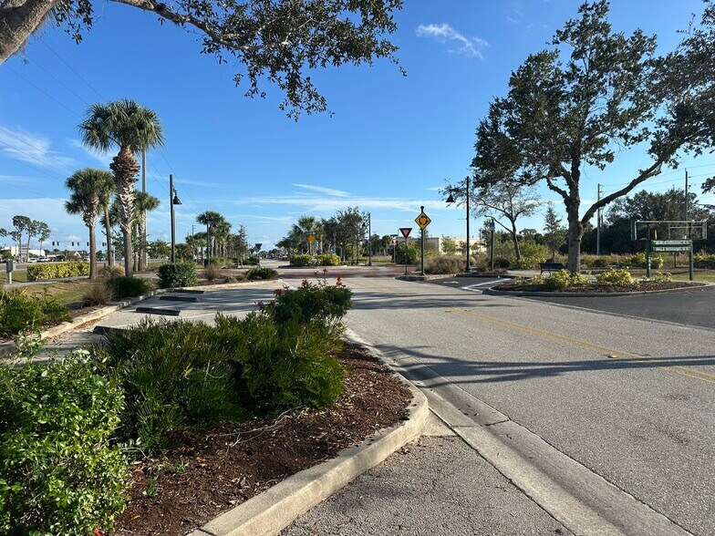 More Photos Of 2841 Tamiami Trl, Port Charlotte Medical For Sale