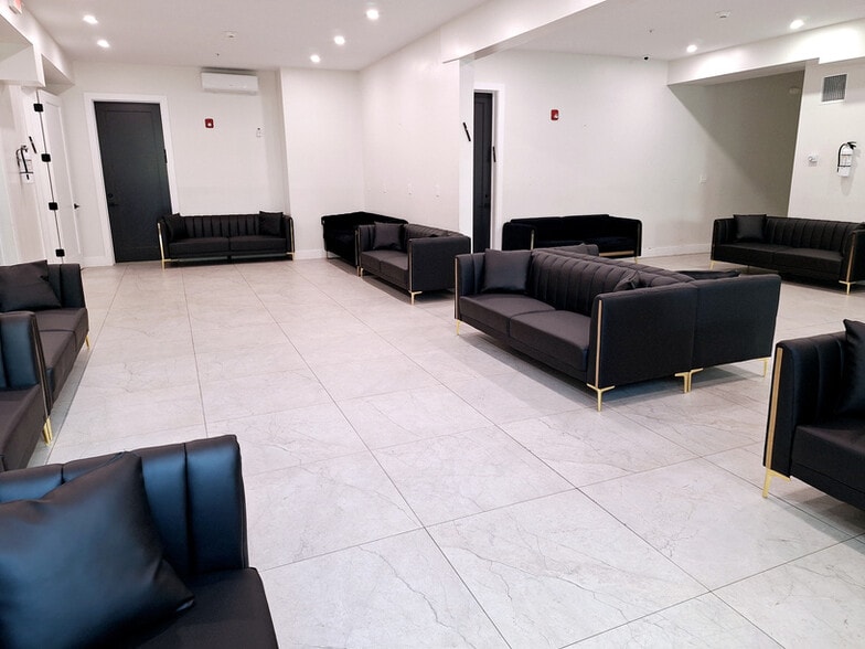 More Photos Of 82 Liberty St, Monticello Apartments For Sale