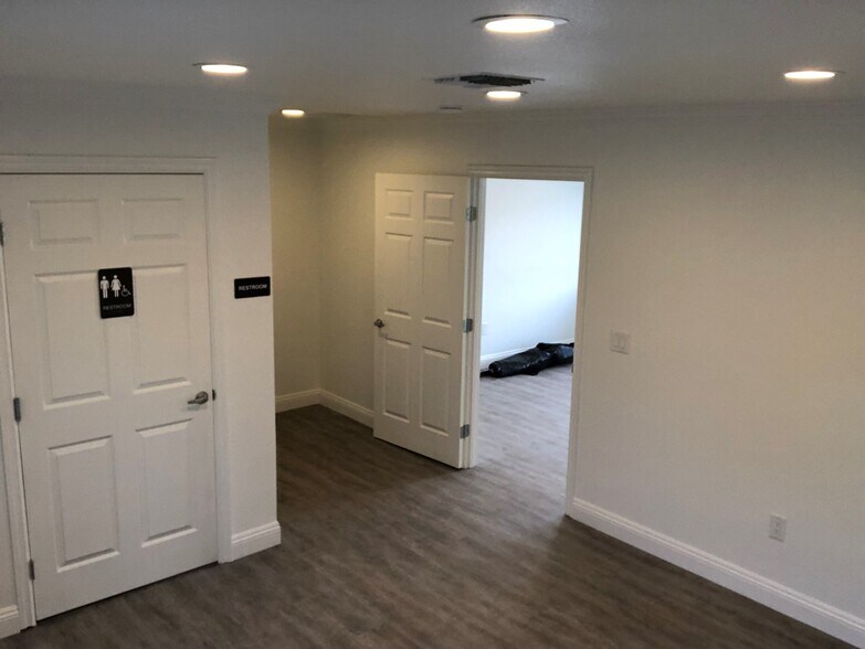 More Photos Of 415-419 E Cross Ave, Tulare Office For Lease