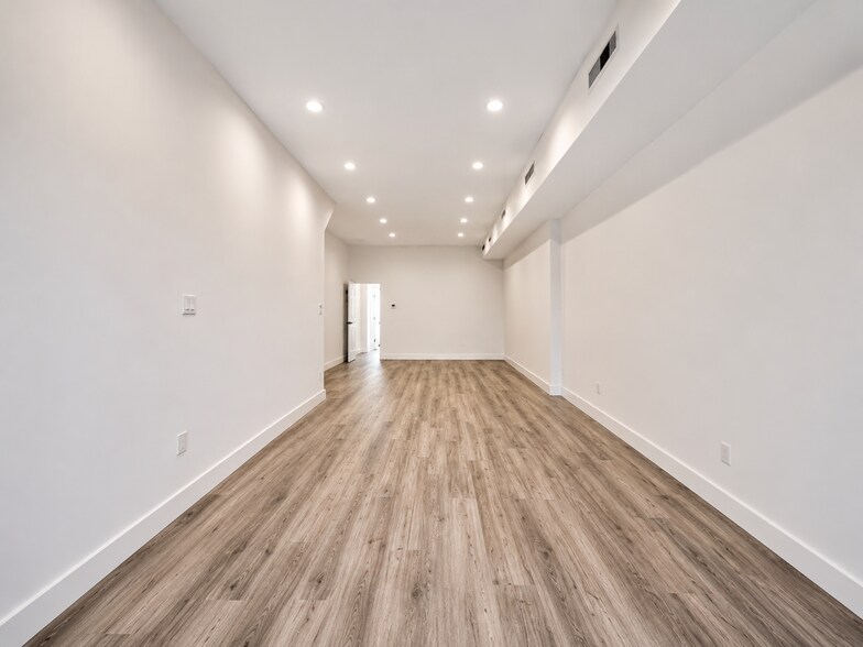 More Photos Of 324 Empire Blvd, Brooklyn Storefront Retail Residential For Lease