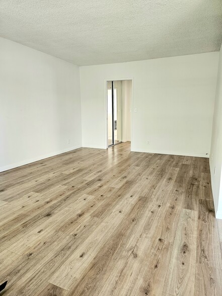 More Photos Of 1830 Greenfield Ave, Los Angeles Apartments For Sale