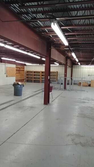 More Photos Of 11 Spellman Rd, Plattsburgh Manufacturing For Lease