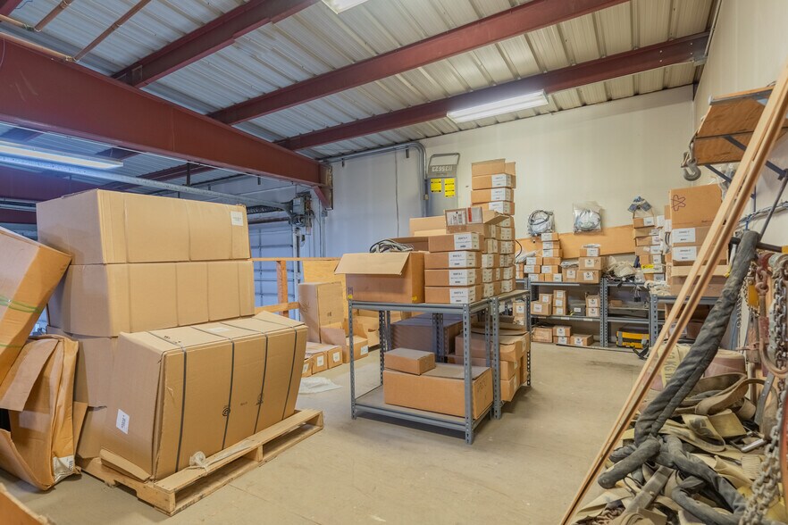 More Photos Of 1285 Queens Way, Fairbanks Warehouse For Sale