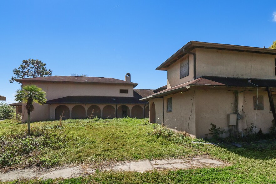 More Photos Of 741 N Combee Rd, Lakeland Rehabilitation Center For Sale