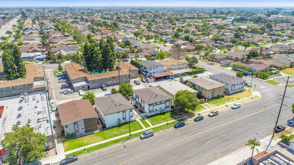 More Photos Of 10018 Foster Rd, Bellflower Apartments For Sale