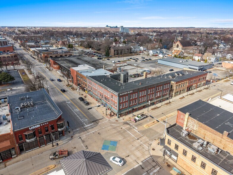 Primary Photo Of 241 N Broadway, Green Bay Apartments For Lease