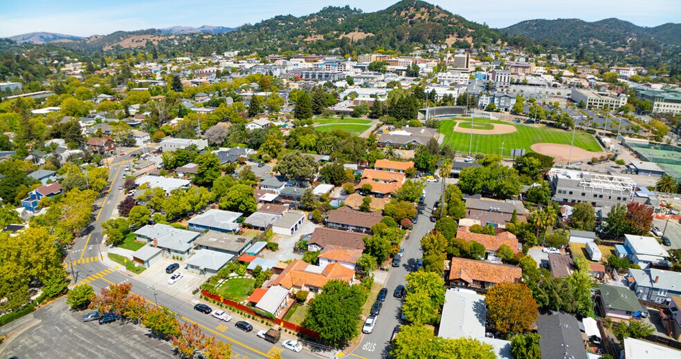 More Photos Of 390-406 Woodland Ave, San Rafael Apartments For Sale