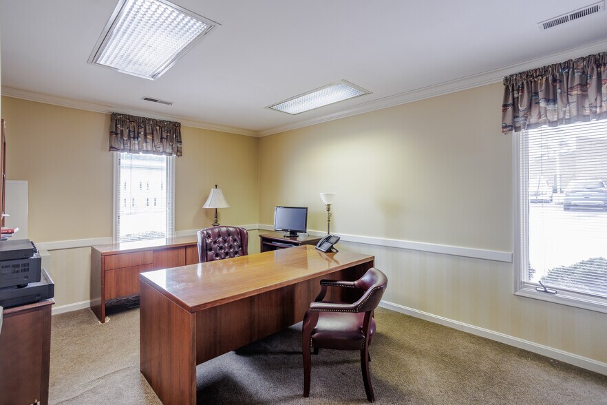 More Photos Of 230-236 Thomas More Pky, Crestview Hills Medical For Sale