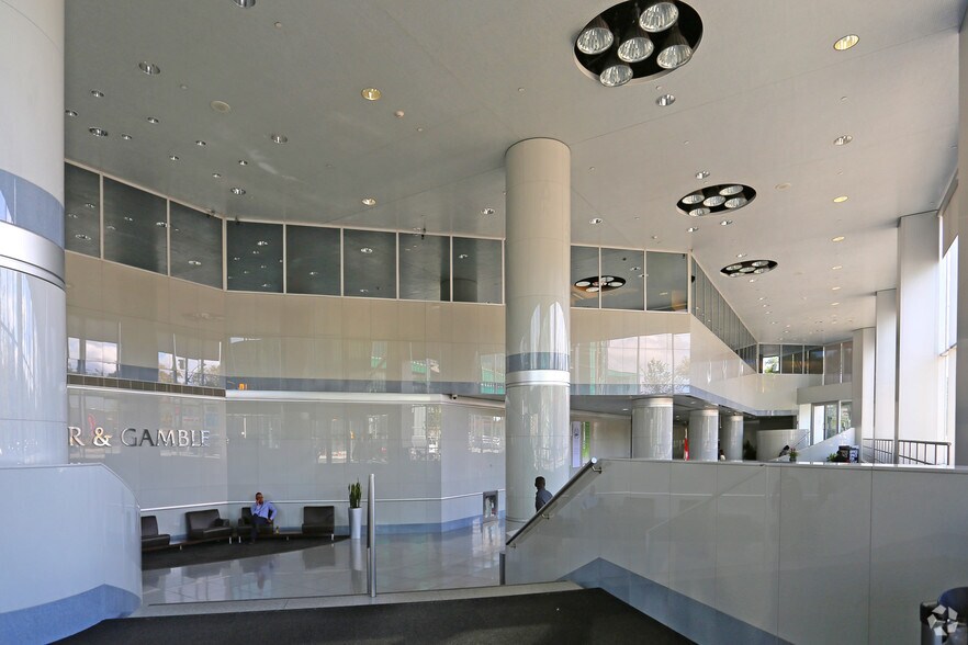 More Photos Of 4711 Yonge St, Toronto Office For Lease