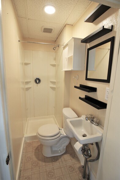 More Photos Of 344 Hodgson St, Oxford Apartments For Sale