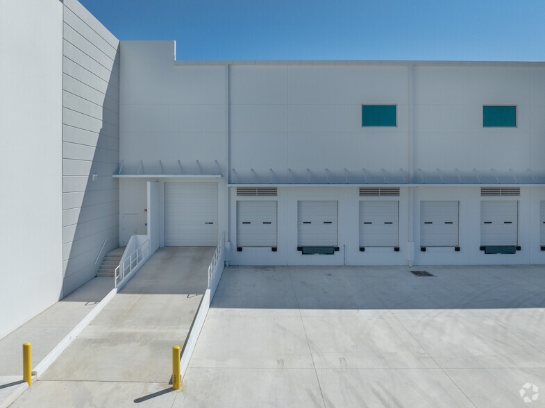 More Photos Of 2992 Pickettville Rd, Jacksonville Distribution For Lease