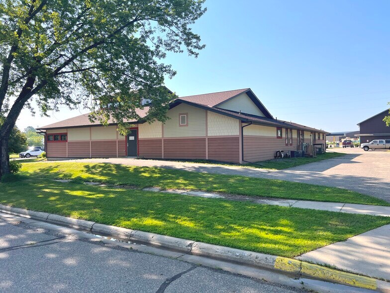 More Photos Of 9 Birch St NE, Remer Medical For Sale