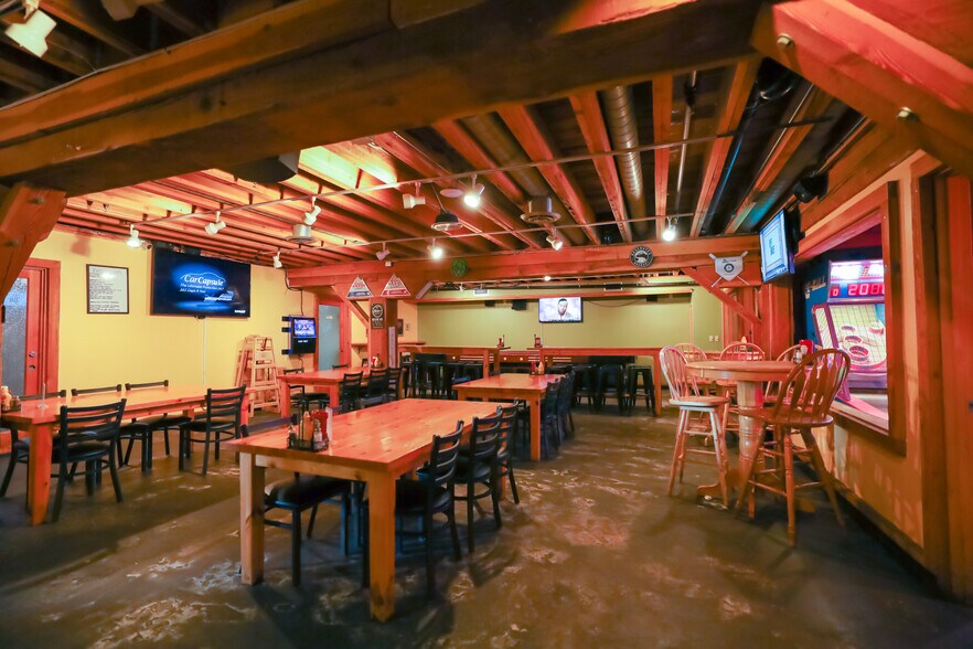 More Photos Of 5110 Tieton Dr, Yakima General Retail For Sale