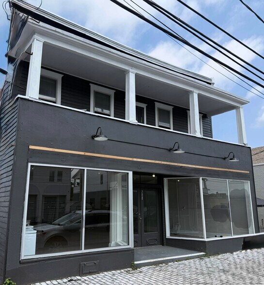 Primary Photo Of 288 Main St, Pittston General Retail For Sale