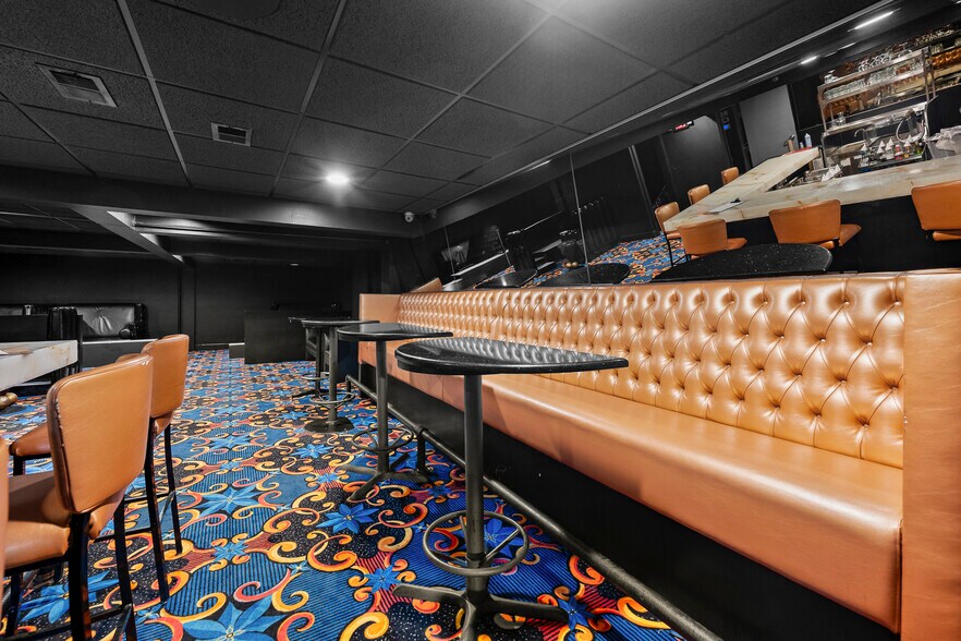 More Photos Of 21413 W 8 Mile Rd, Detroit Sports And Entertainment For Sale