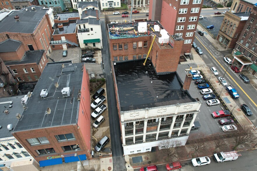 More Photos Of 1320 Market St, Wheeling Office Residential For Lease