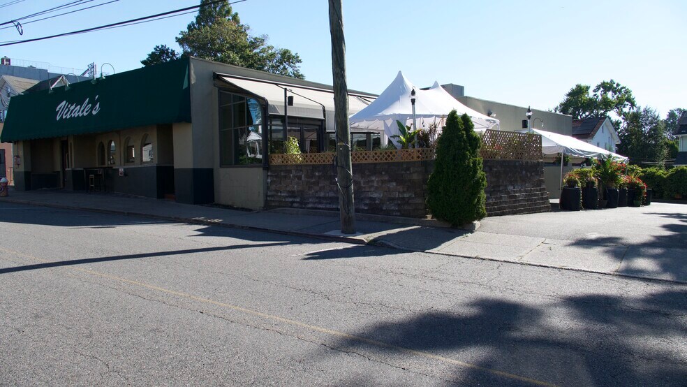 More Photos Of 293 Queen Anne Rd, Teaneck Restaurant For Sale