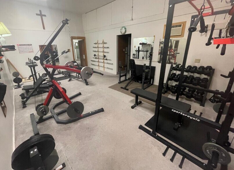 More Photos Of 254 N Broad St, Globe Storefront Retail Office For Sale