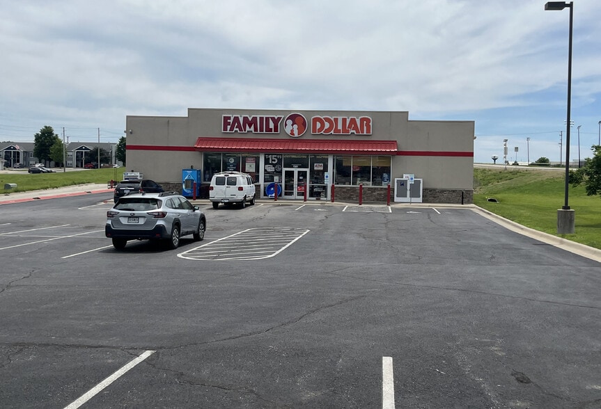 Primary Photo Of 1501 Church Ln, Eudora General Retail For Lease