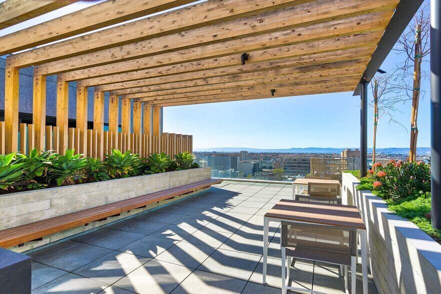 More Photos Of 1150 Clay St, Oakland Apartments For Lease