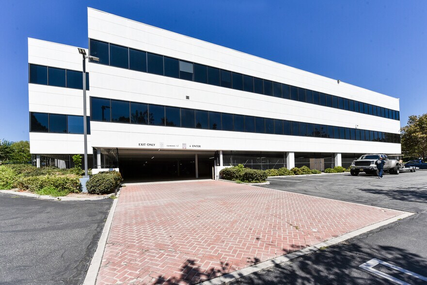 More Photos Of 1800 E Lambert Rd, Brea Office For Lease