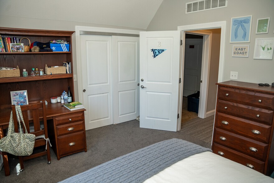 More Photos Of 18088-18140 Legacy Village Ct, South Bend Apartments For Sale