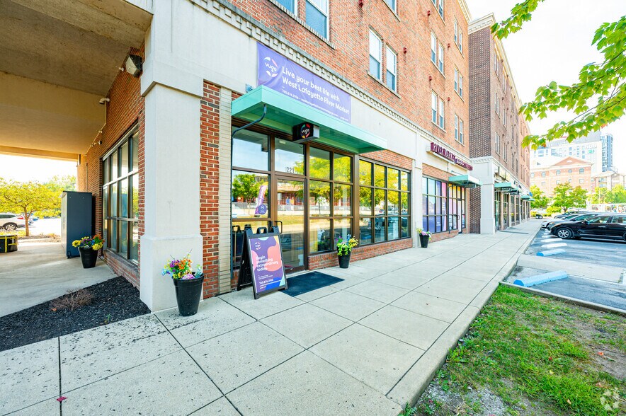 More Photos Of 221 E State St, West Lafayette Apartments For Lease