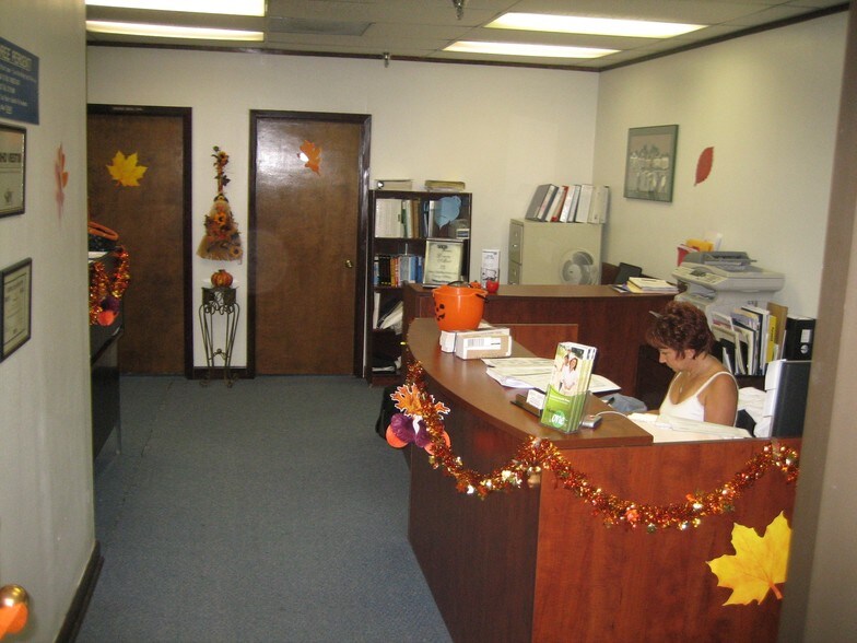 More Photos Of 2901 N Causeway Blvd, Metairie Office Residential For Sale