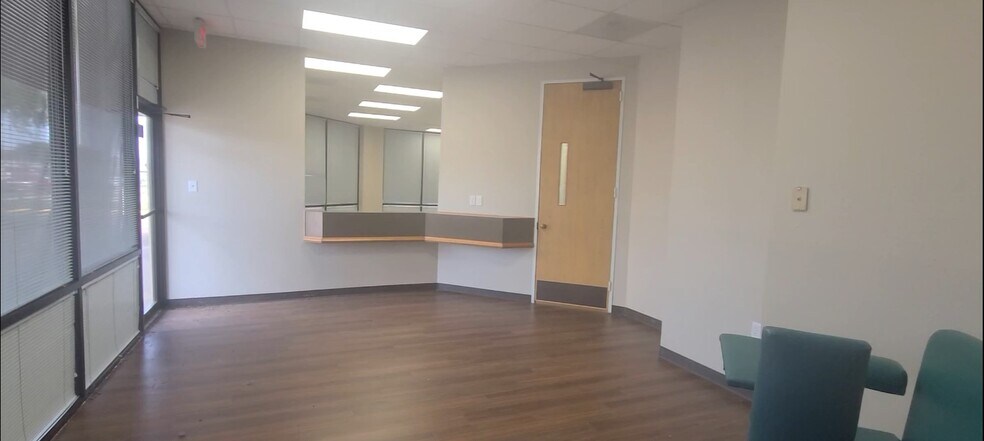 More Photos Of 2801 E 29th St, Bryan Medical For Lease