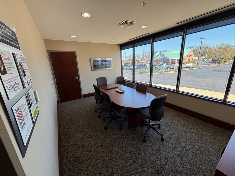 More Photos Of 4401-4491 Far Hills Ave, Dayton Unknown For Lease