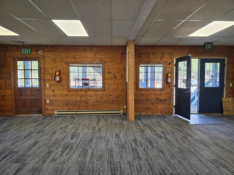 More Photos Of 67318 US Highway 285, Pine Flex For Sale