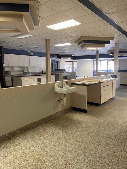More Photos Of 3865 Medical Park Dr, Austell Medical For Sale