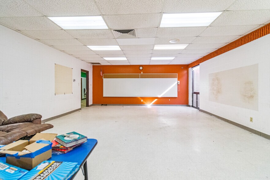 More Photos Of 214 N School St, Winfield Light Distribution For Sale