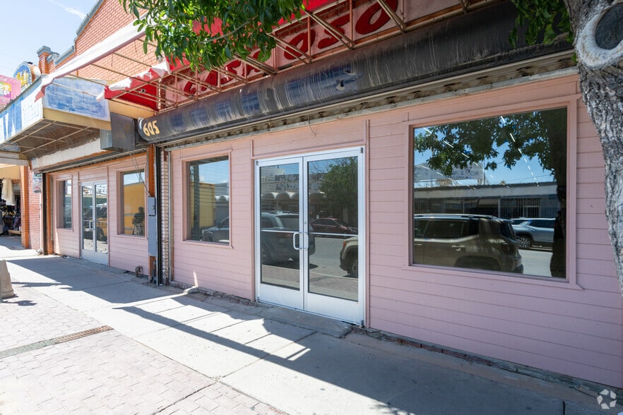 More Photos Of 605-607 S 605 & 607 S Stanton St, El Paso Storefront For Sale