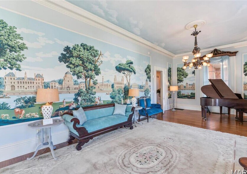 More Photos Of 876 W State St, Jacksonville Hospitality For Sale