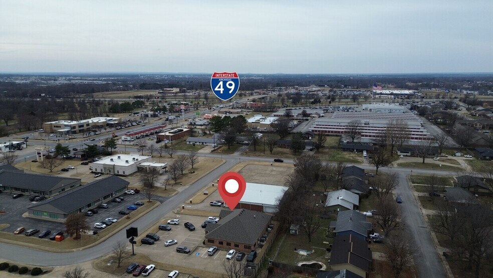 More Photos Of 3880 Willowood Ln, Springdale Medical For Lease