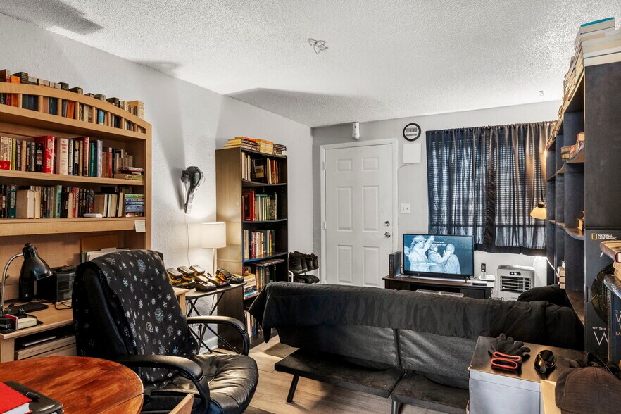 More Photos Of 1129 Akron St, Aurora Apartments For Sale