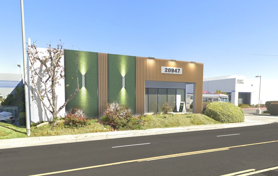 More Photos Of 20947 Currier Rd, Walnut Warehouse For Lease