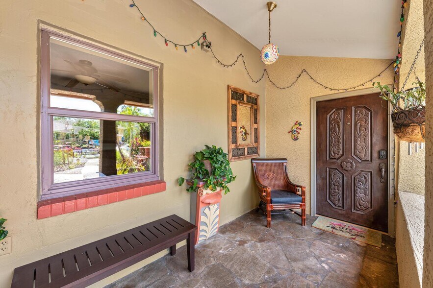 More Photos Of 941 Virginia Dr, Sarasota Specialty For Sale