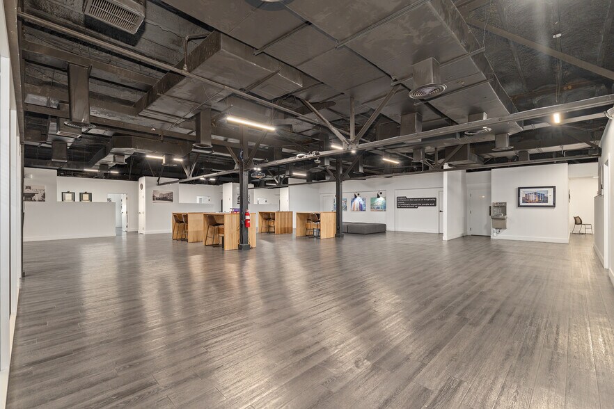 More Photos Of 125 NE 1st Ave, Ocala Office For Sale