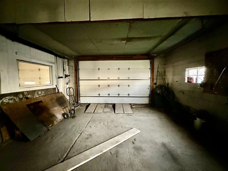 More Photos Of 1501 Oxford State Rd, Middletown Auto Repair For Lease
