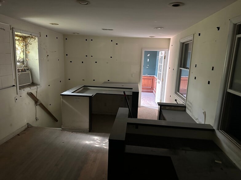 More Photos Of 13 Mill St, Port Chester Refrigeration Cold Storage For Lease